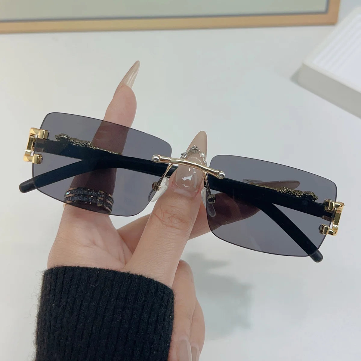 La Géométrique – Lunette de Soleil Sans Monture